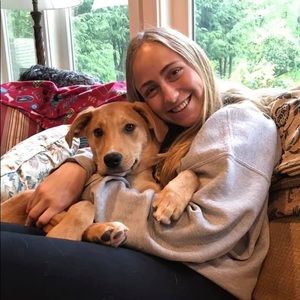 Meet your Posher, Emily